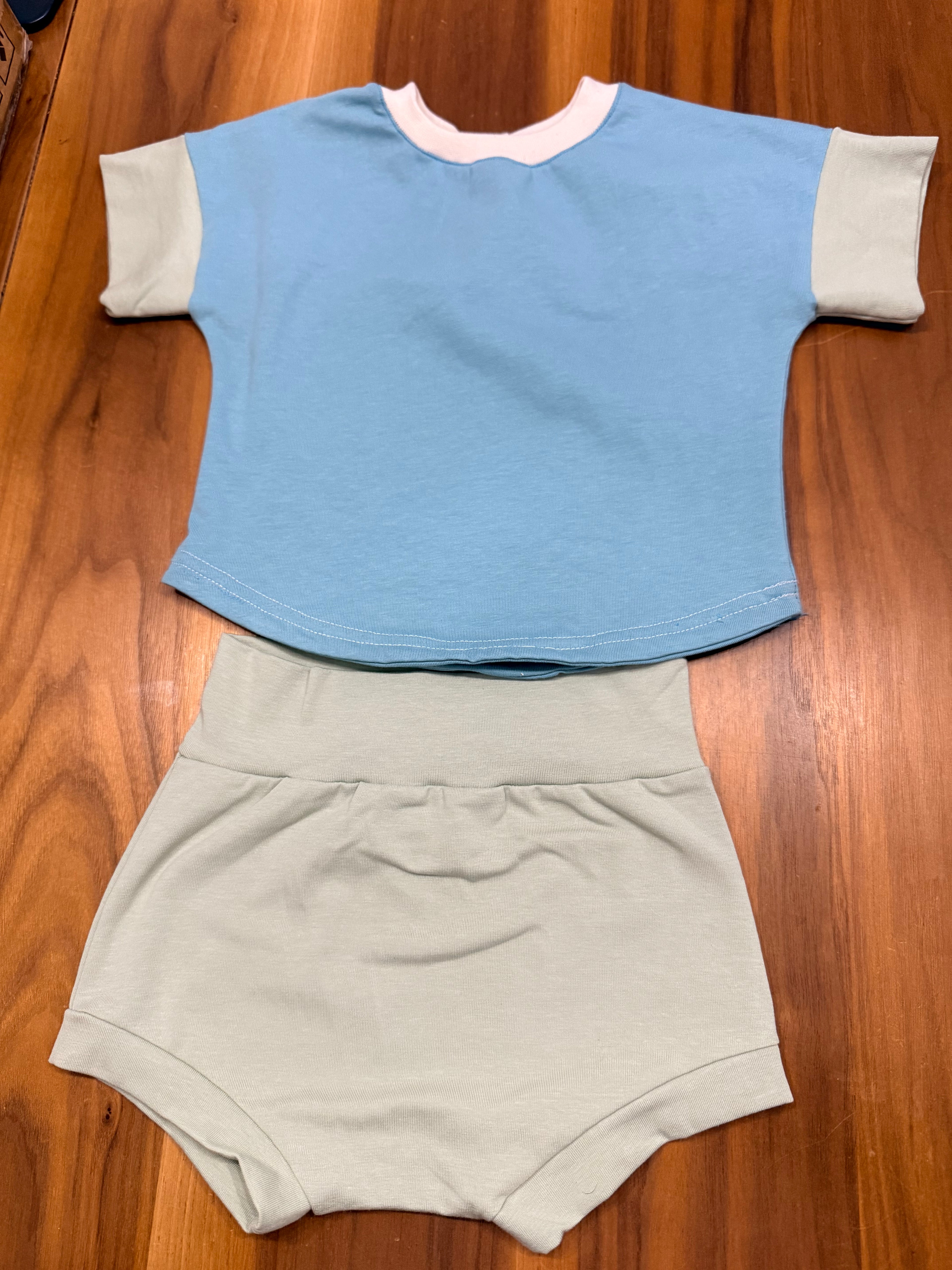 Ensemble Colorblock